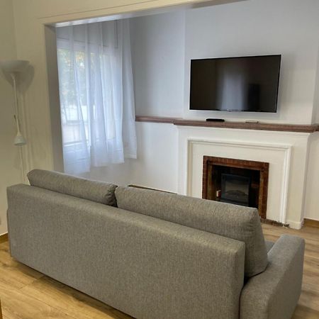 Apartamentos Tarradellas Sants Estacio Barcelona Buitenkant foto