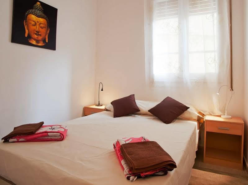 Apartamentos Tarradellas Sants Estacio Barcelona Buitenkant foto