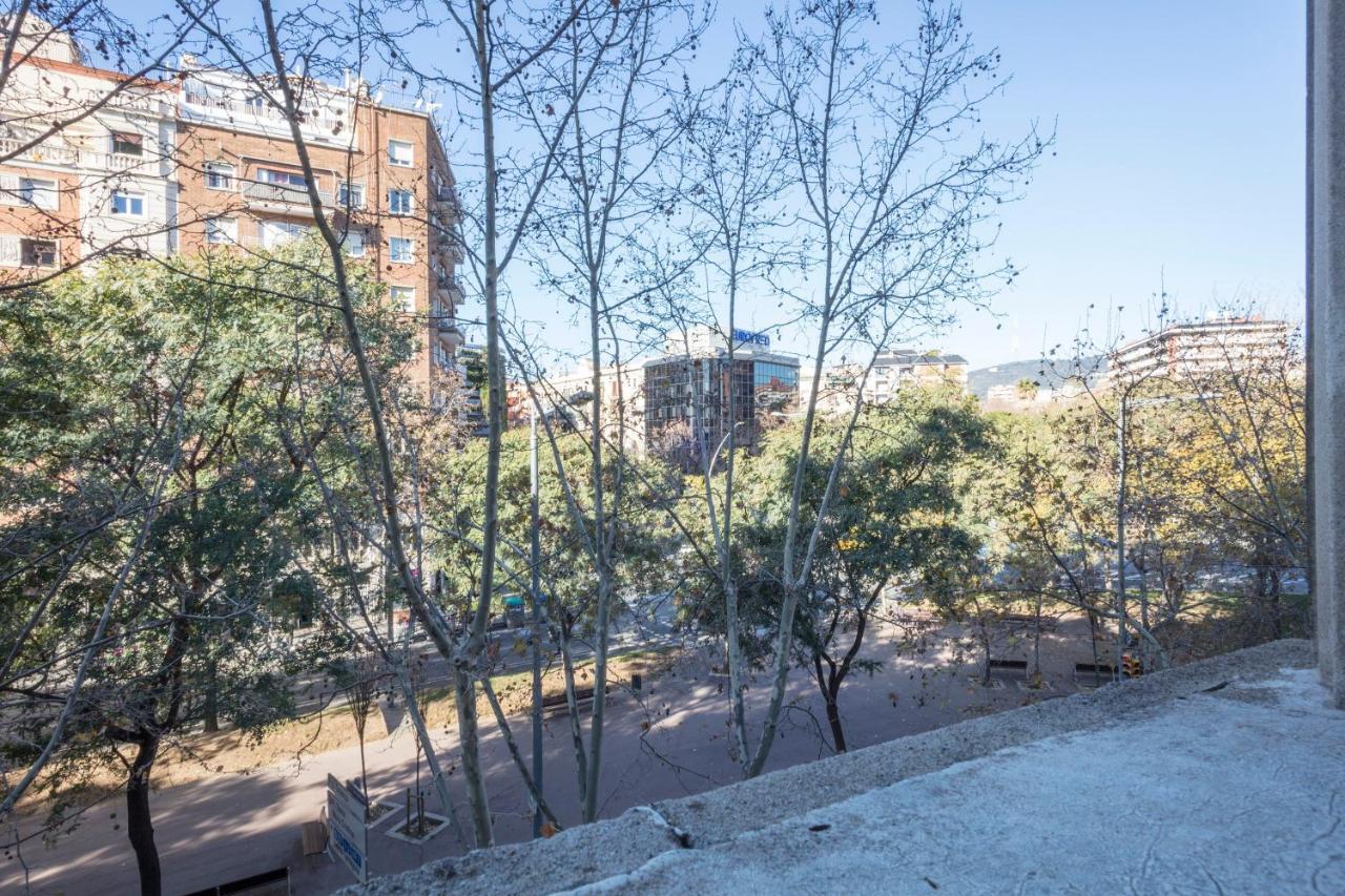 Apartamentos Tarradellas Sants Estacio Barcelona Buitenkant foto